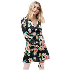 NWOT PrettyLittleThing Floral Fit Flare Dress in Black Puff Sleeve Back Zip Sz 2